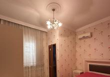 Bileceri qesebesinde 3mertebeli 8otaqli villa kiraye verilir