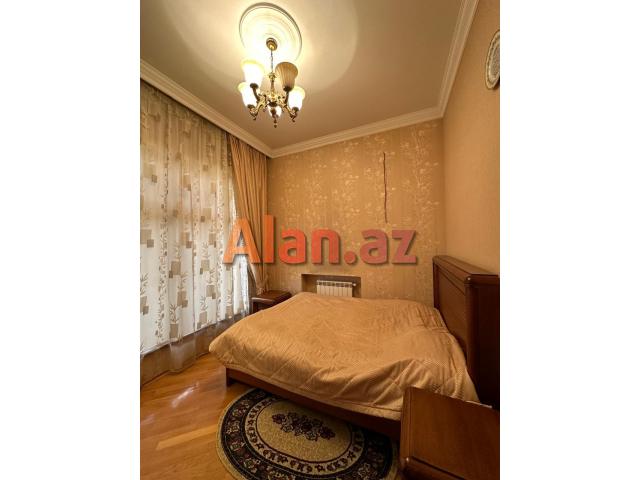 Bileceri qesebesinde 3mertebeli 8otaqli villa kiraye verilir