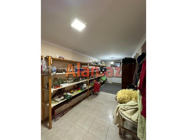 Bileceri qesebesinde 3mertebeli 8otaqli villa kiraye verilir