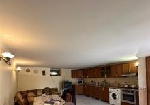 Bileceri qesebesinde 3mertebeli 8otaqli villa kiraye verilir