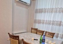 E.Elliyev kucesinde 2 otaqli menzil kiraye verilir