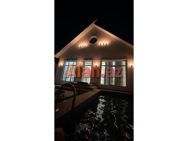 Şüvəlanda bağ evi satılır