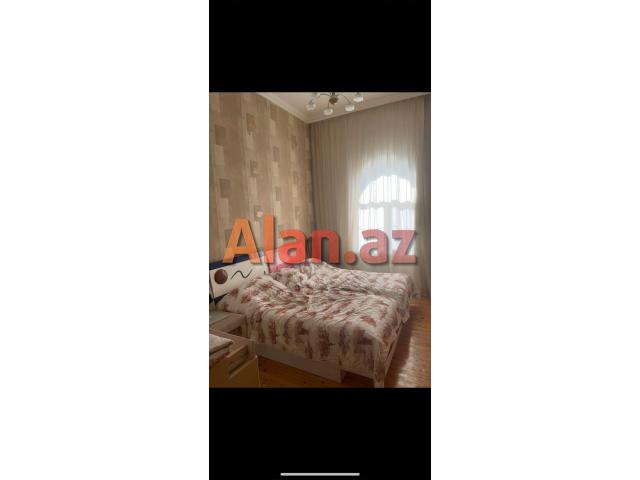 Buzovnada həyət evi satılır