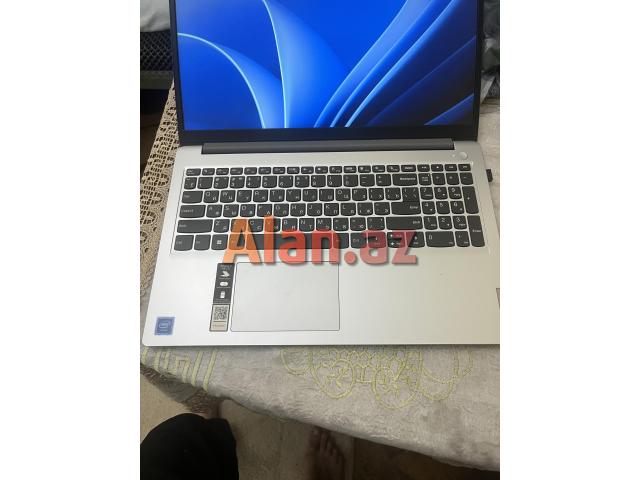 Tam yeni münasib qiymətə noutbuk