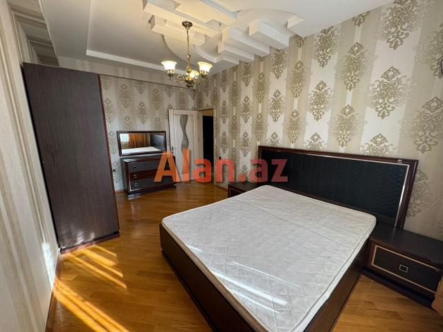 Zərifə Göz klinikasının yanı