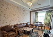 Zərifə Göz klinikasının yanı