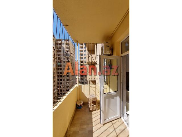 Aaaf  parkda  2 otaqlı Mənzil  satışda
