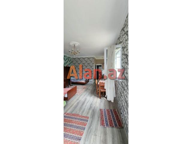Buzovnada həyət evi satılır