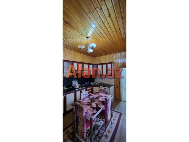 Buzovnada həyət evi satılır
