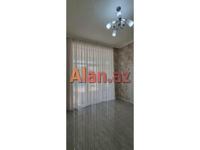 Buzovnada həyət evi satılır
