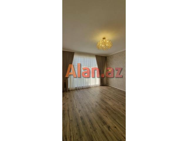Buzovnada həyət evi satılır