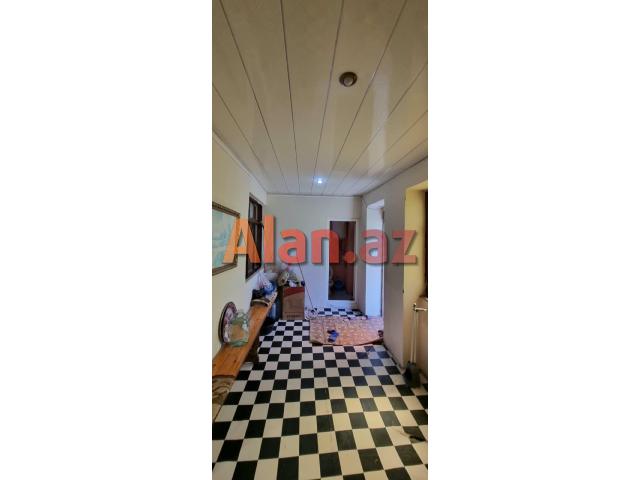 Buzovnada həyət evi satılır