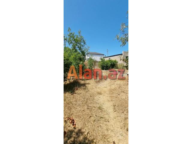 Buzovnada həyət evi satılır
