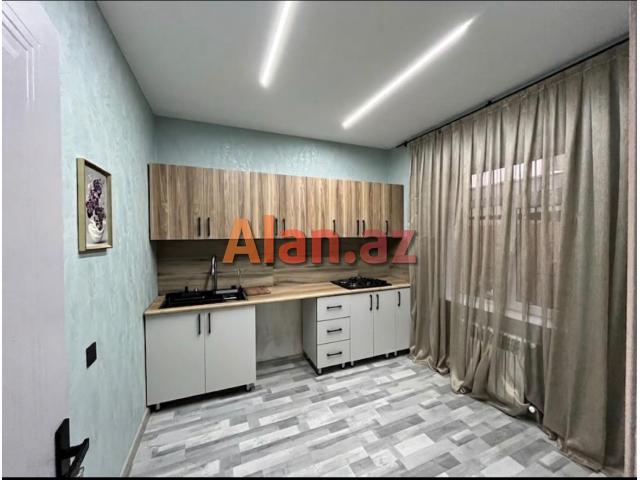 Buzovnada həyət evi satılır