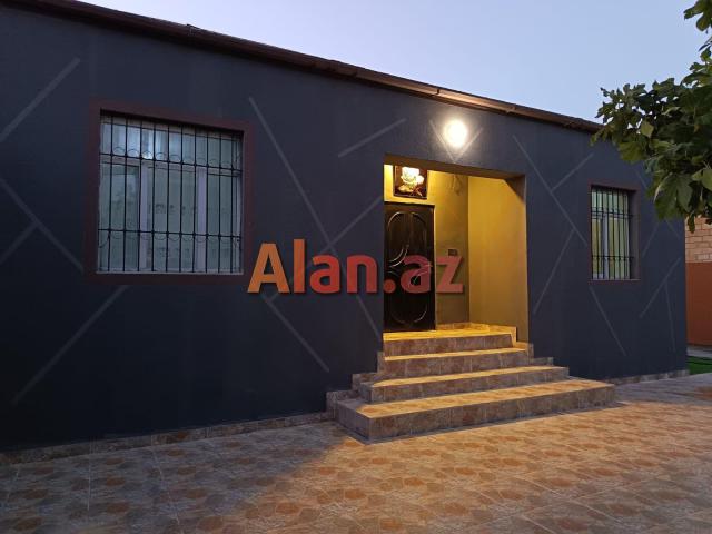 Buzovnada həyət evi satılır