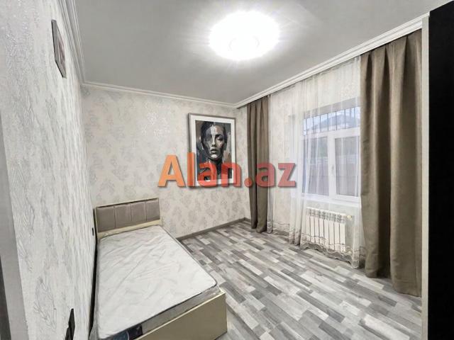 Buzovnada həyət evi satılır