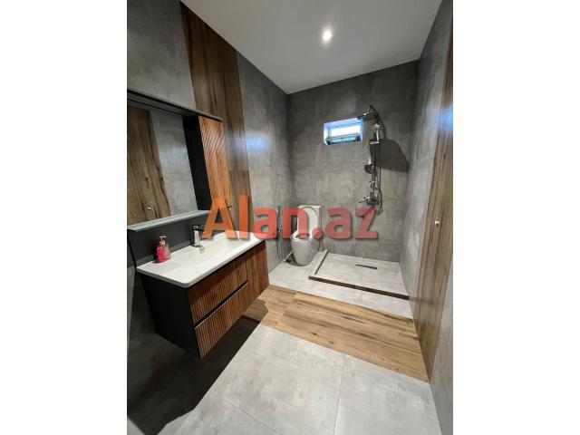 Buzovnada həyət evi satılır