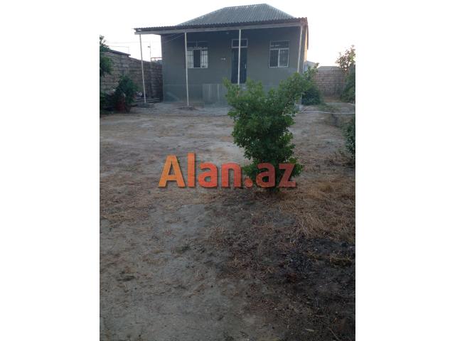 Həyət evi satılır