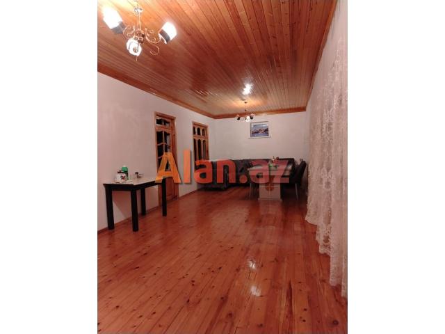 Buzovnada həyət evi satılır