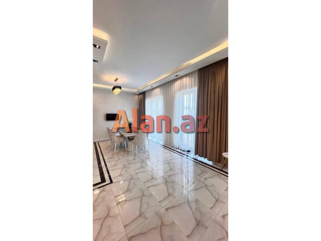 Mərdəkanda villa satılır