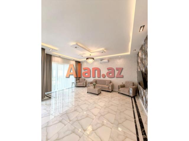 Mərdəkanda villa satılır