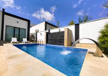 Mərdəkanda villa satılır
