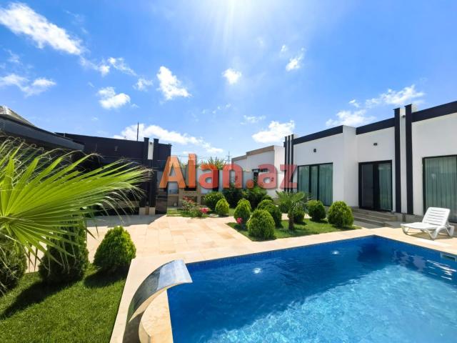 Mərdəkanda villa satılır