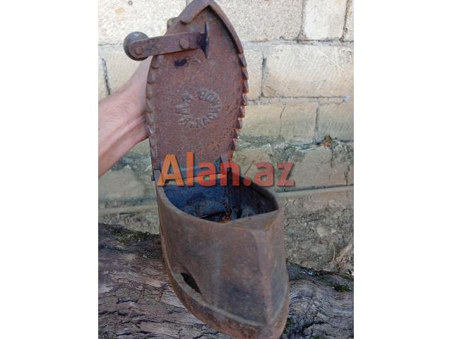 Antik daş kömür ütüsü