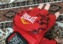 MMA əlcəyi