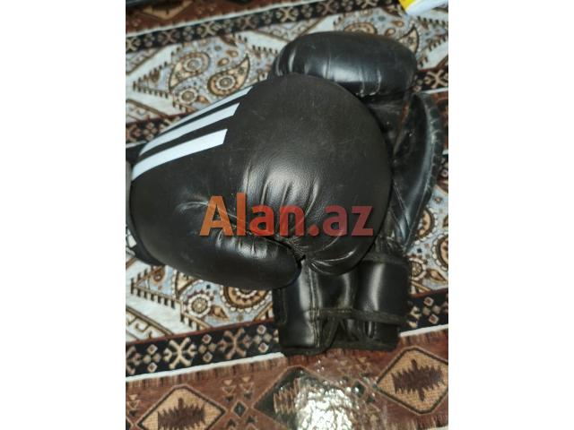 Boks əlcəyi