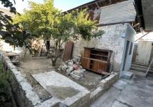 Həyət evi