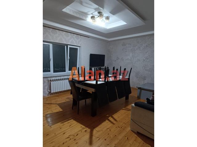 Buzovnada həyət evi satılır