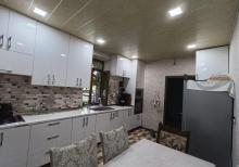 Buzovnada həyət evi satılır