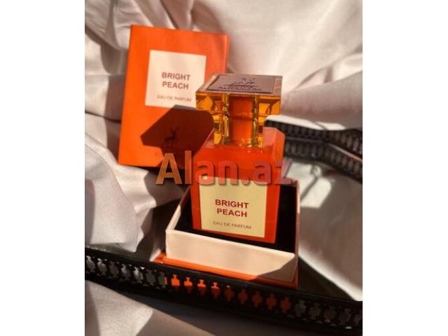 Alhambra Bright peach ətiri