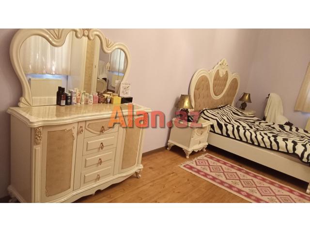Həyət evi satılır