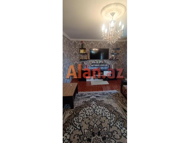 Sabunçu Qəsəbəsi 6 Otaqlı 200+ kv Həyət Evi