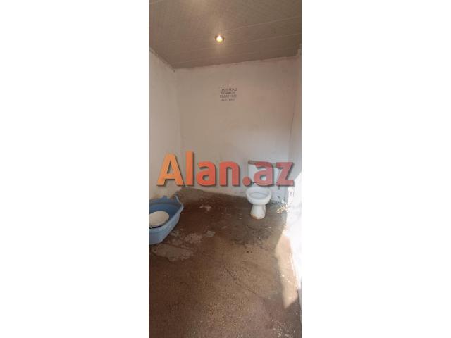 Sabunçu Qəsəbəsi 6 Otaqlı 200+ kv Həyət Evi