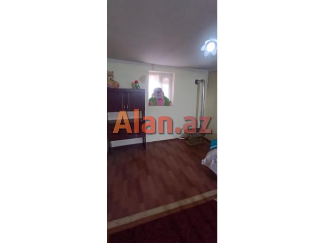 Sabunçu Qəsəbəsi 6 Otaqlı 200+ kv Həyət Evi