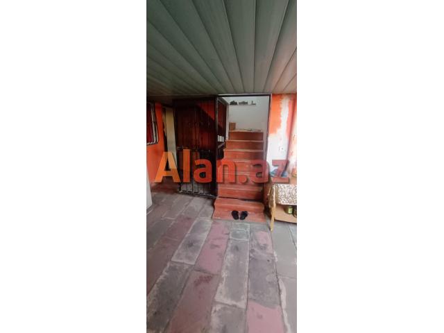 Sabunçu Qəsəbəsi 6 Otaqlı 200+ kv Həyət Evi