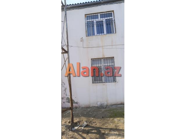 Sabunçu Qəsəbəsi 6 Otaqlı 200+ kv Həyət Evi