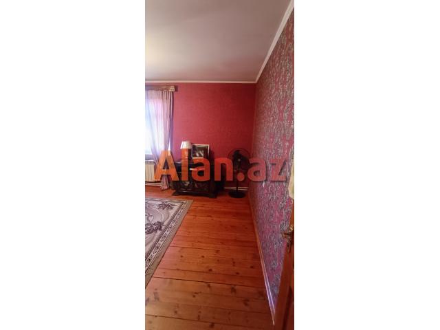 Sabunçu Qəsəbəsi 6 Otaqlı 200+ kv Həyət Evi