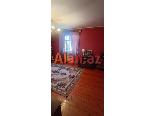 Sabunçu Qəsəbəsi 6 Otaqlı 200+ kv Həyət Evi