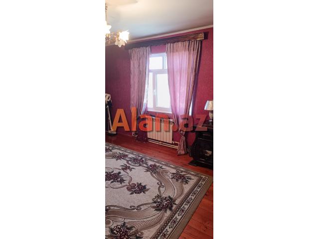 Sabunçu Qəsəbəsi 6 Otaqlı 200+ kv Həyət Evi
