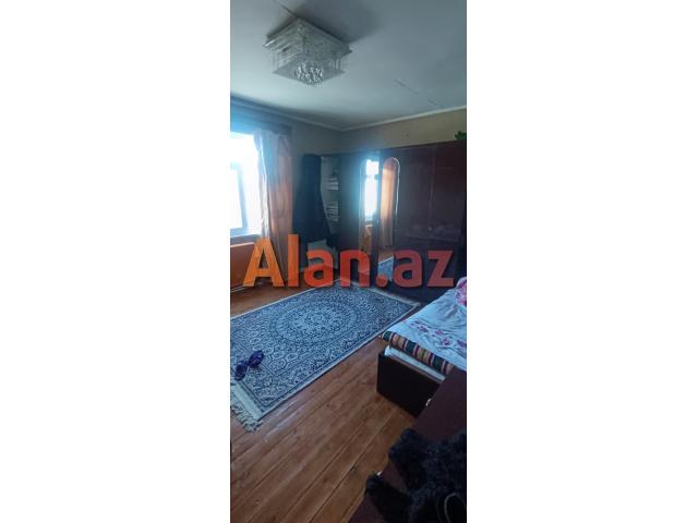 Sabunçu Qəsəbəsi 6 Otaqlı 200+ kv Həyət Evi