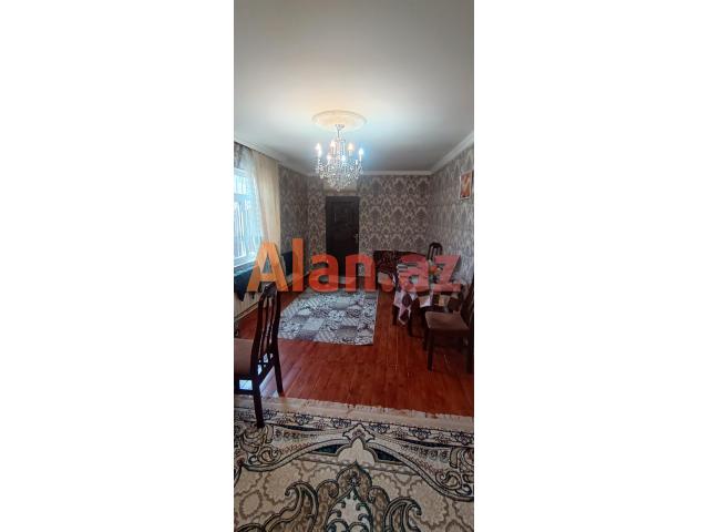 Sabunçu Qəsəbəsi 6 Otaqlı 200+ kv Həyət Evi