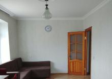 Yasamal Insaatçilara yaxin ev satilir