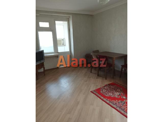 Yasamal Insaatçilara yaxin ev satilir