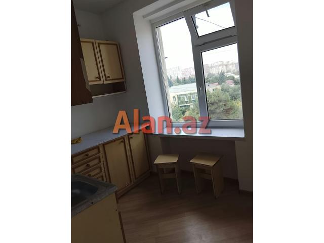 Yasamal Insaatçilara yaxin ev satilir