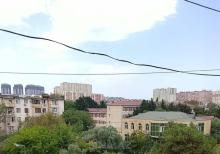 Yasamal Insaatçilara yaxin ev satilir
