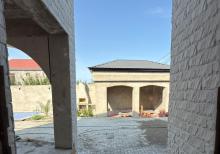 Mərdəkanda villa satılır